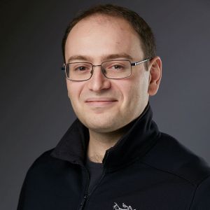 Headshot of Ben Lerner